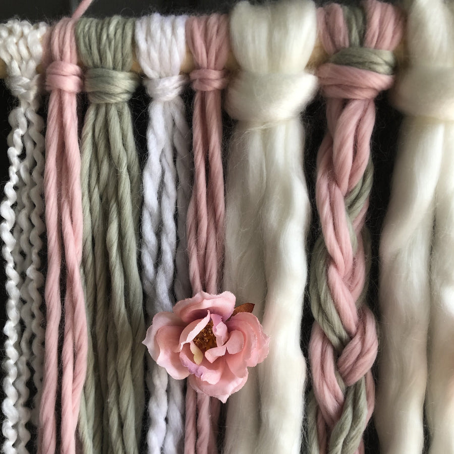 Spring Macramé Wall Hanging Craft Kit – Holladay Crafts