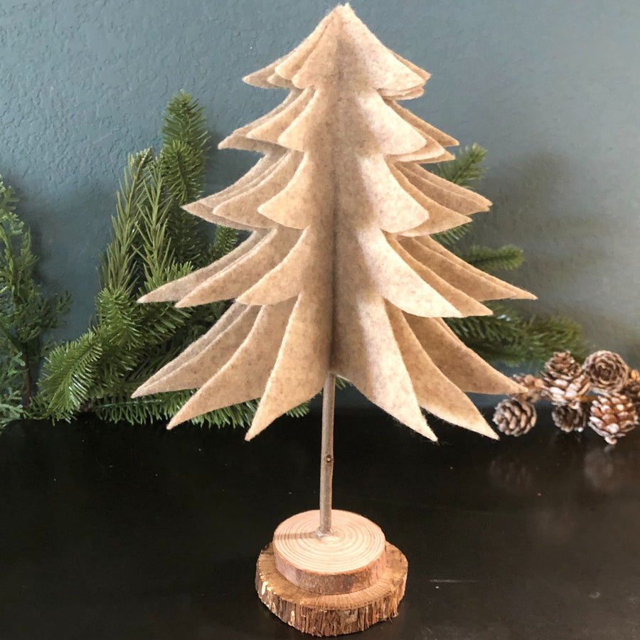 DIY felt tree Christmas décor